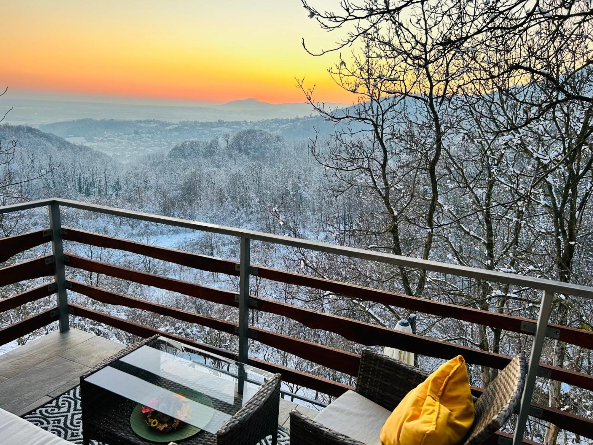 “Bear Hill” Apartments Загреб Экстерьер фото